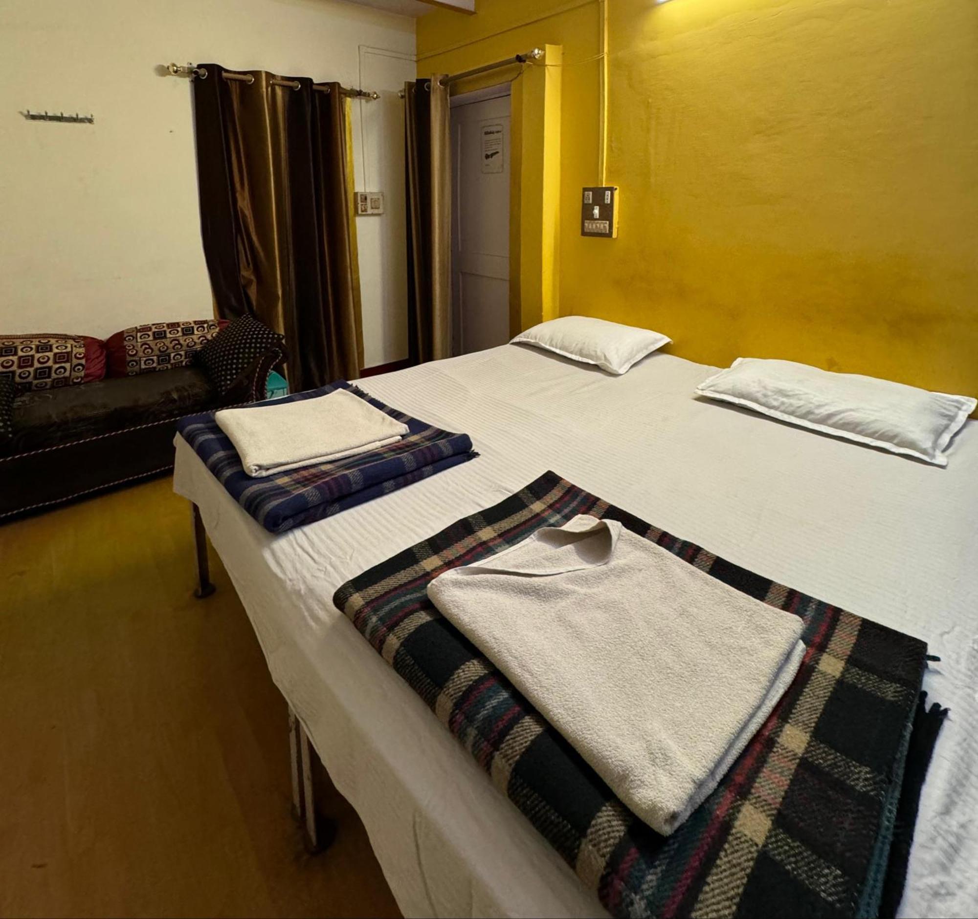 The Golden Lodge فاراناسي المظهر الخارجي الصورة